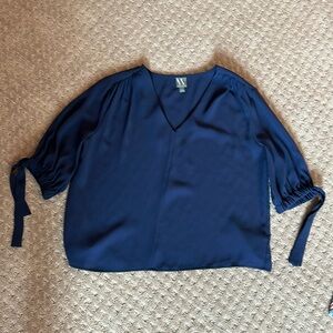 Worthington polyester, blouse size large excellent condition
